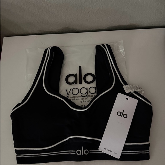 ALO Yoga Black and White Sports BraSET!!